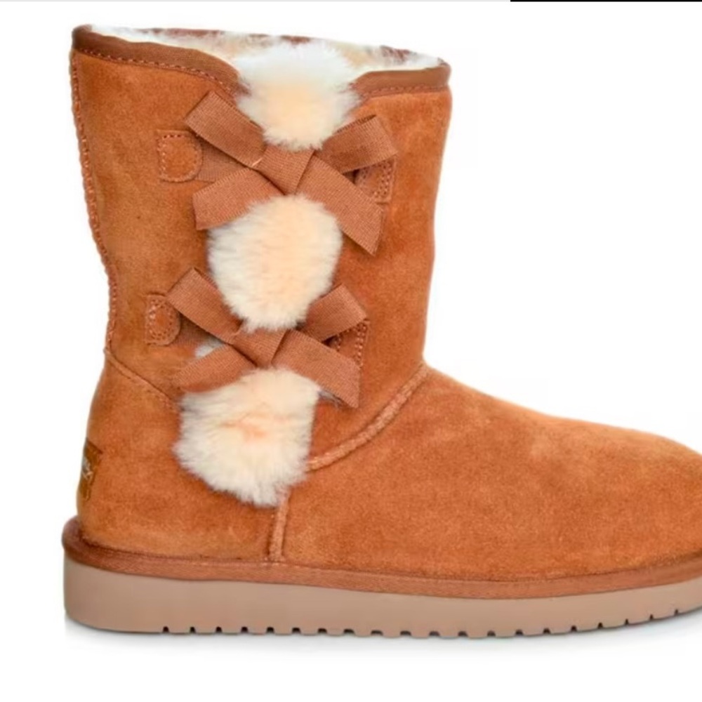 Women’s Koolaburra by Ugg women’s short bootie new- not worn